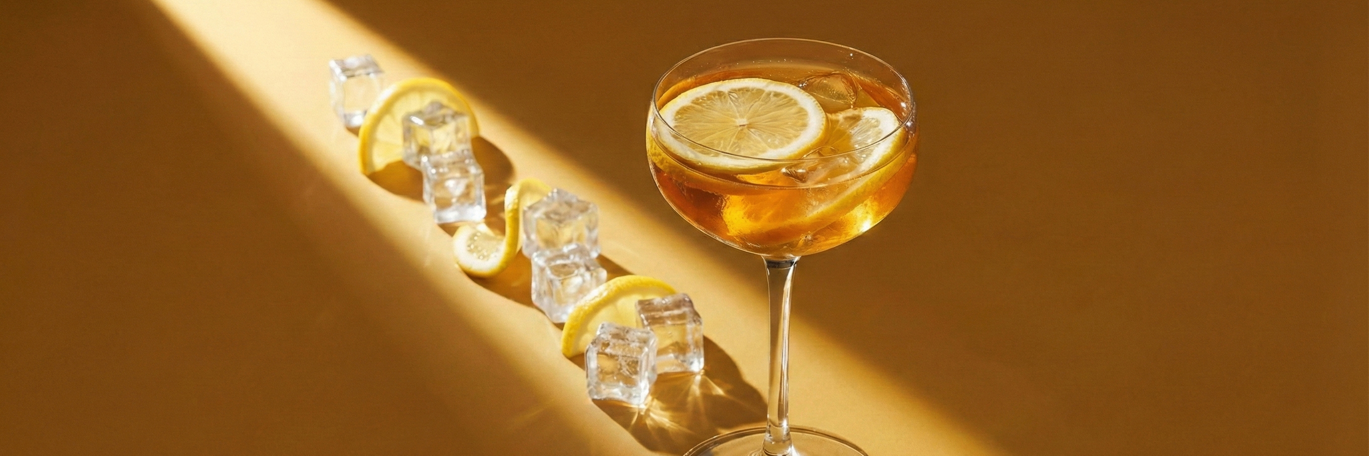 Mediterranean Negroni – przepis na aromatycznego drinka z ginem i wermutem