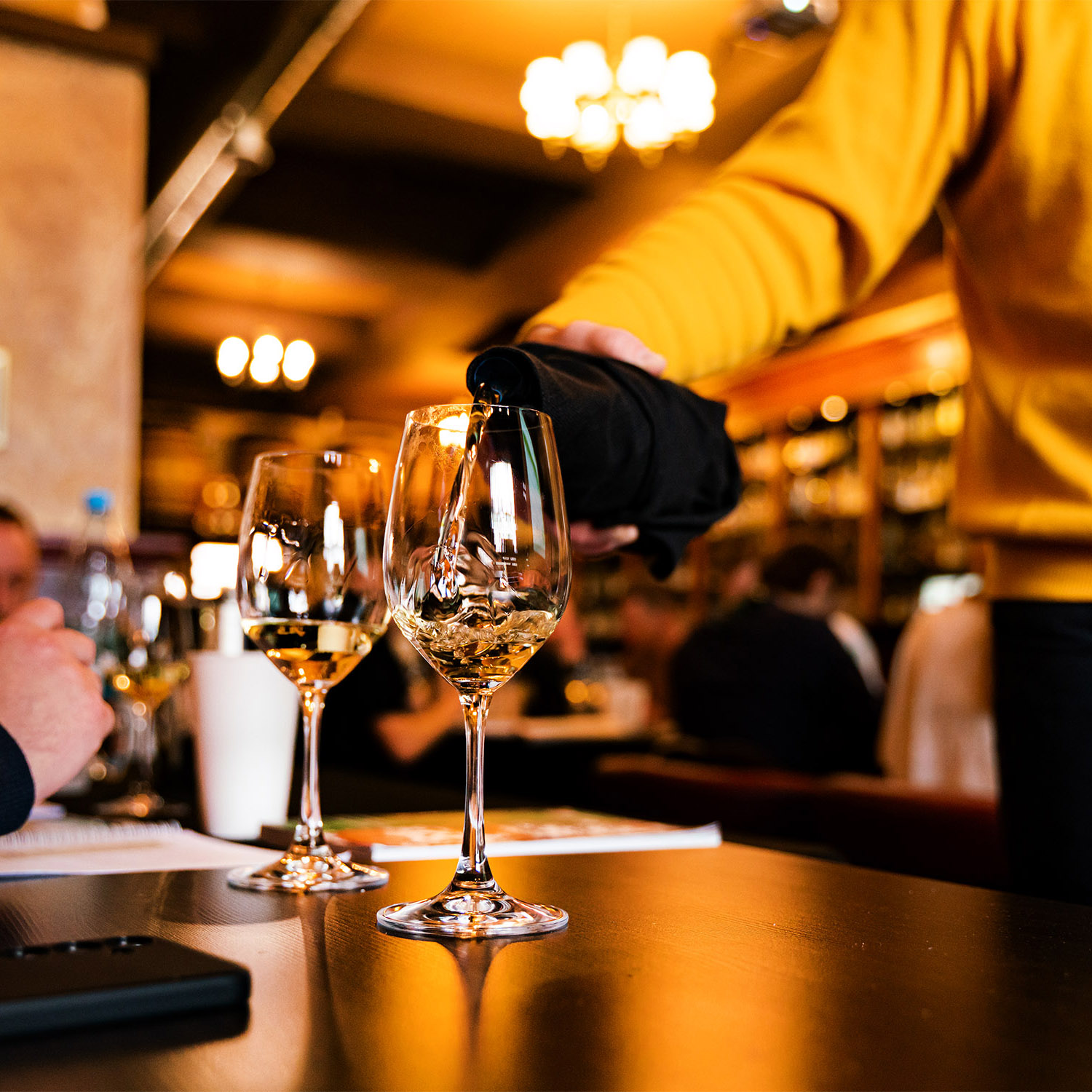 Degustacja w ciemno – wina na stół wielkanocny