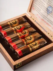 ARTURO FUENTE DON CARLOS EYE OF THE BULL D-F-5 TT