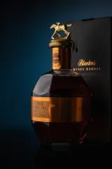 BLANTON'S HONEY BARREL 2025 SPECIAL EDITION 0,7 KARTONIK