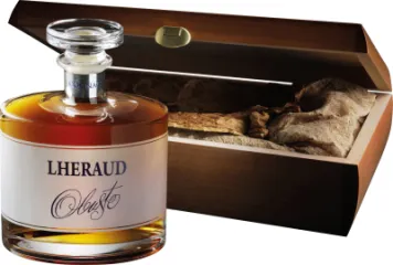 LHERAUD OBUSTO COGNAC CIGAR 0.7L SKRZYNK